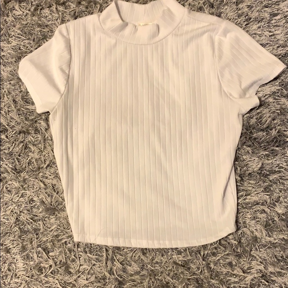 White crop top
